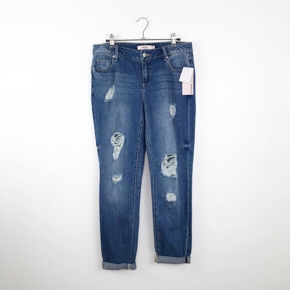 NWT JustFab ripped straight leg jeans - Picture 1 of 5